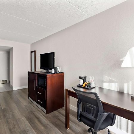 Best Western Luxbury Inn Форт-Вейн Екстер'єр фото