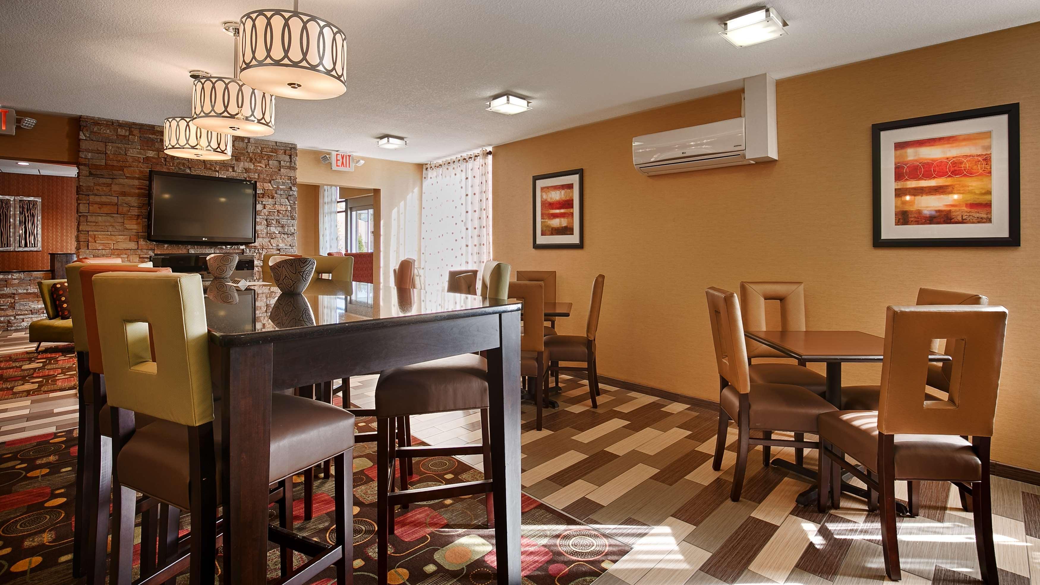Best Western Luxbury Inn Форт-Вейн Екстер'єр фото