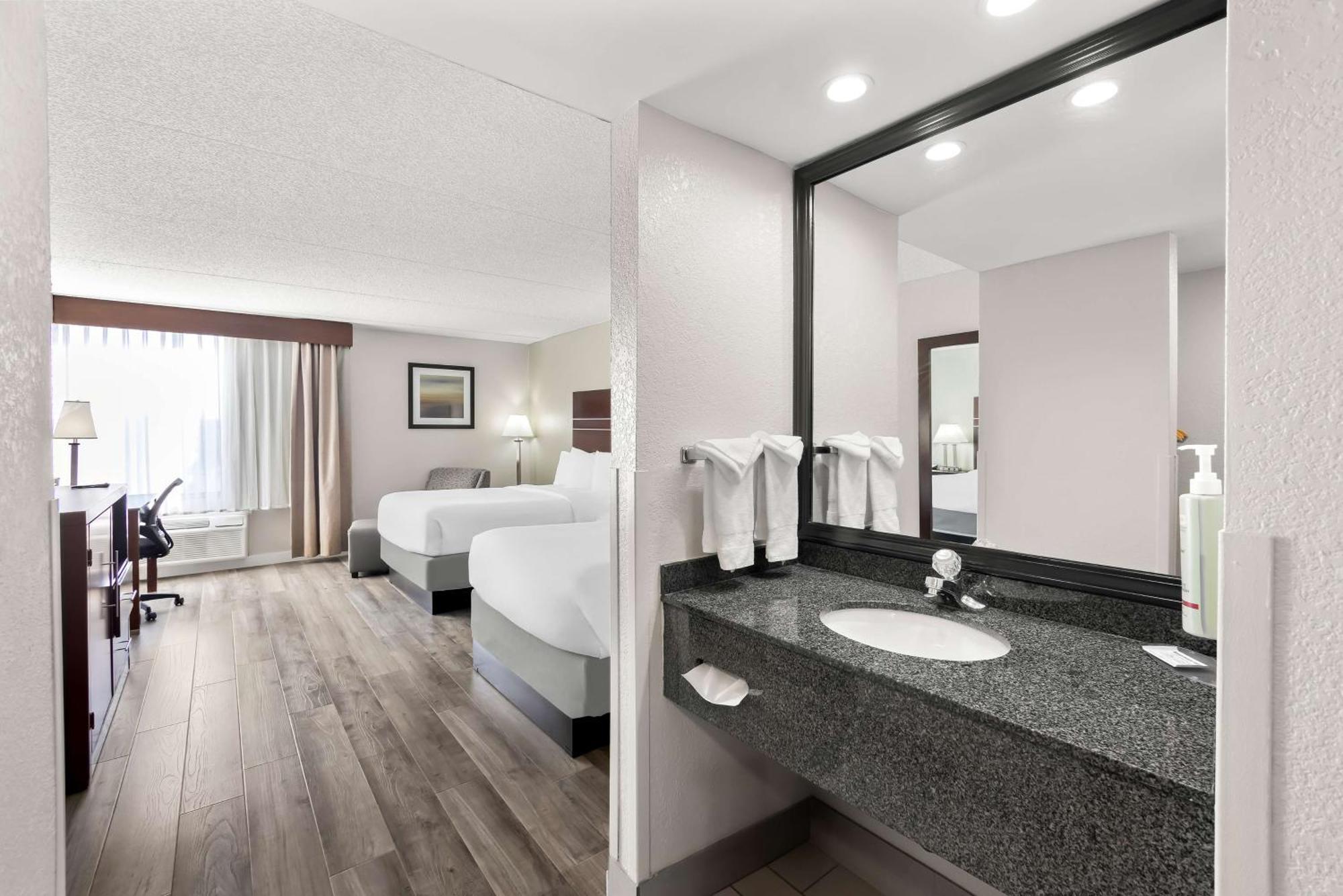 Best Western Luxbury Inn Форт-Вейн Екстер'єр фото