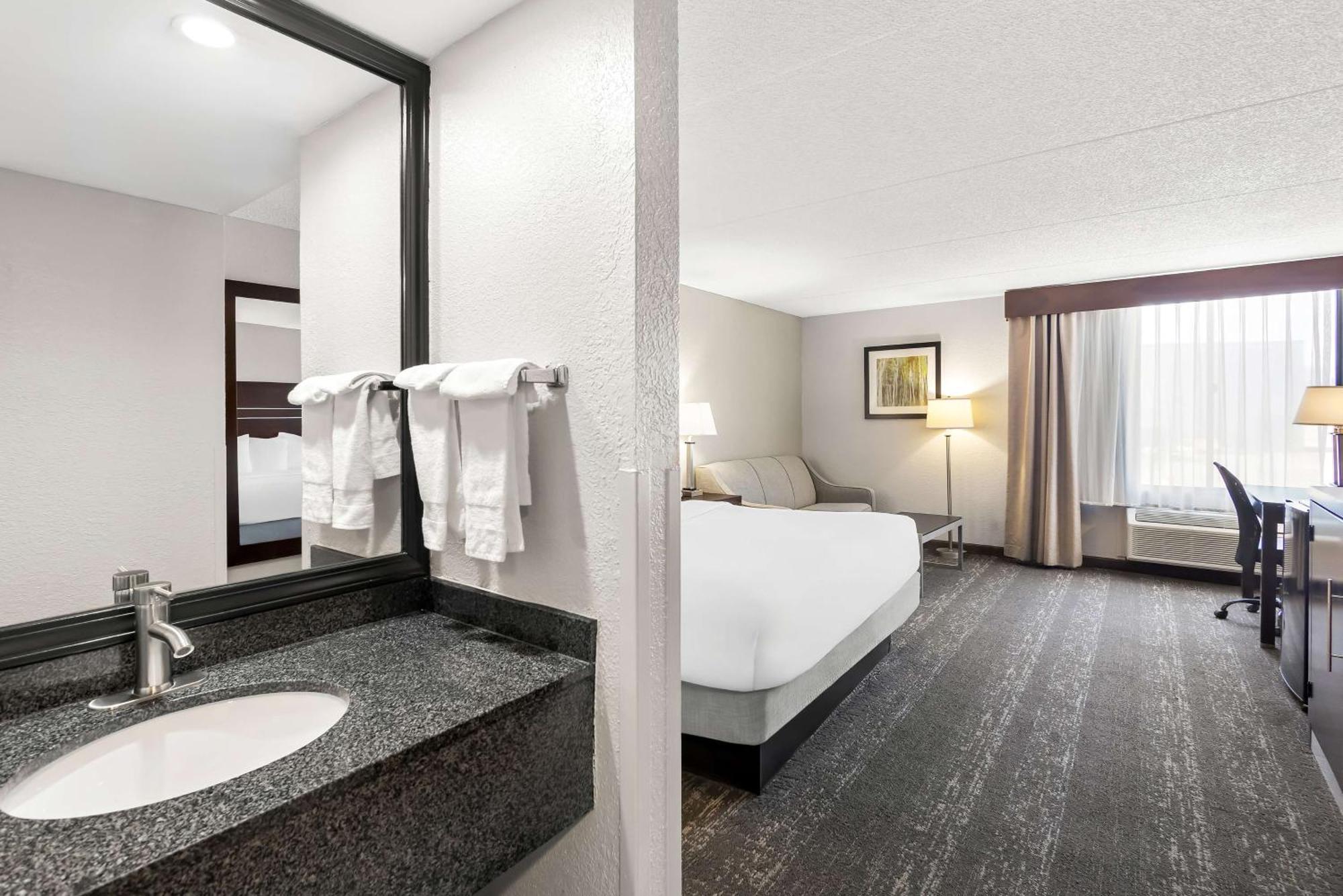 Best Western Luxbury Inn Форт-Вейн Екстер'єр фото